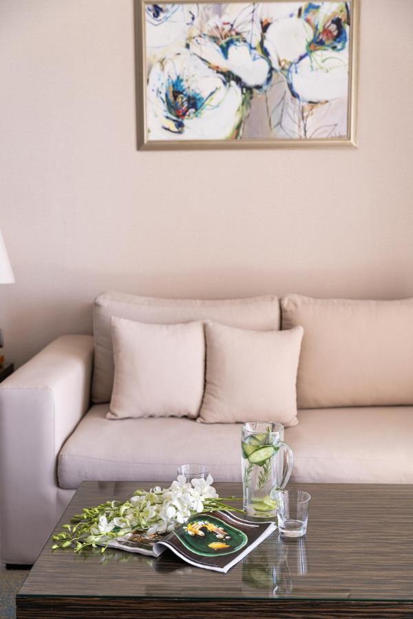 Rixos Alamein - Full Board Plus El Alamein Exterior foto A sofa