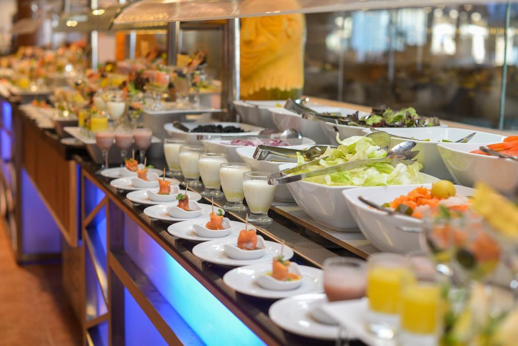 Rixos Alamein - Full Board Plus El Alamein Exterior foto A salad bar